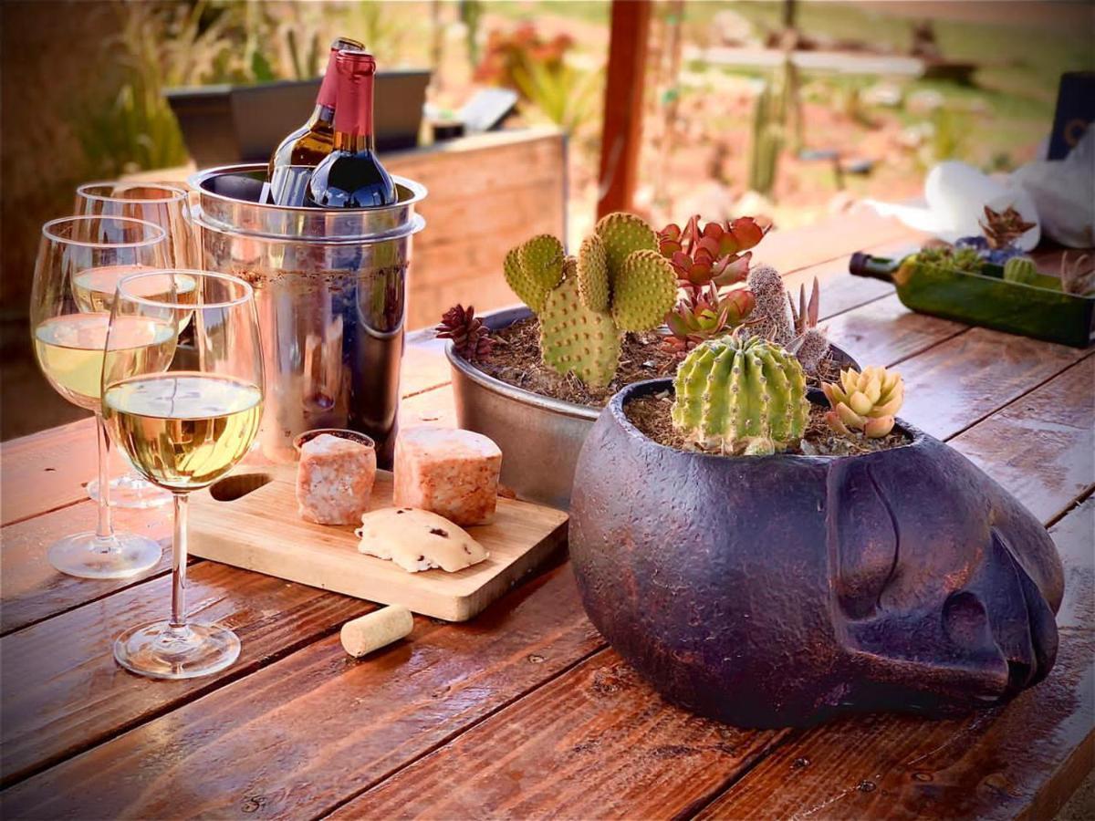 ואלה דה גוואדלופה Lago Valle Wine Glamping מראה חיצוני תמונה
